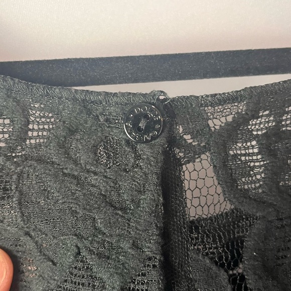 Dolce & Gabbana Lace Sleeve less black top 36 - Picture 4 of 5